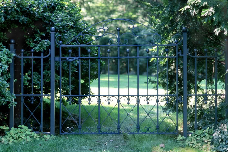 Colonial Style Garden